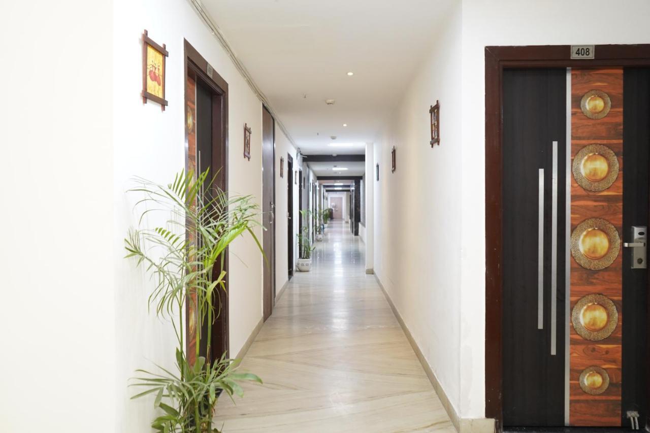 Hotel The Dwelling Paradise Greater Noida Exterior foto